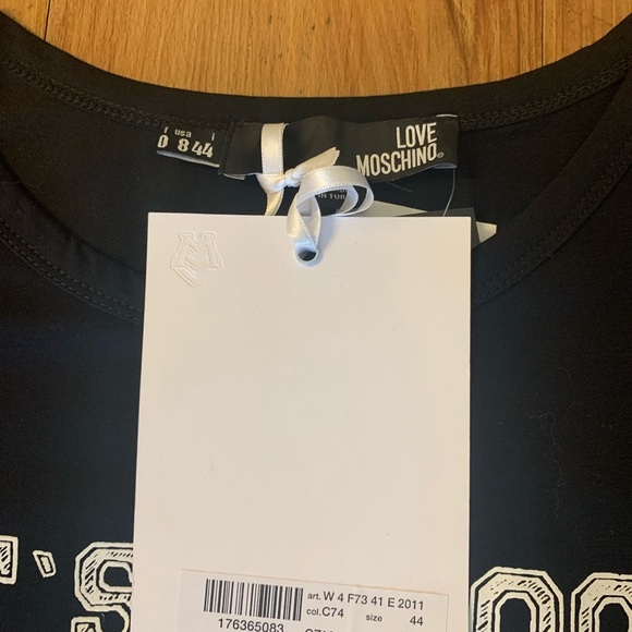 Love Moschino “it’s A Good Day” Black T-Shirt - Picture 6 of 11